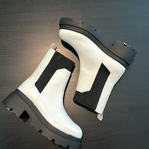 Dolce Vita Brody White Bootie